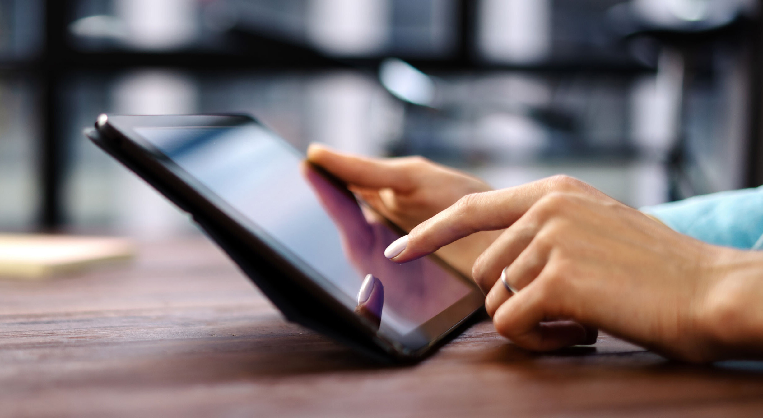 solutions_pay_tablet_web