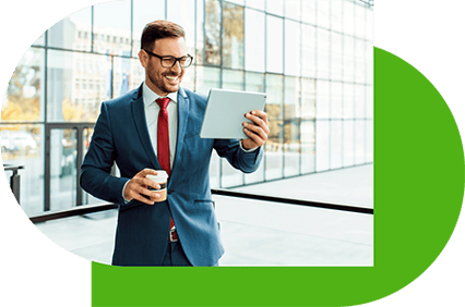 Man_Tablet_AdobeStock_188237548_450px