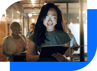 Woman-Tablett-AdobeStock_637051681